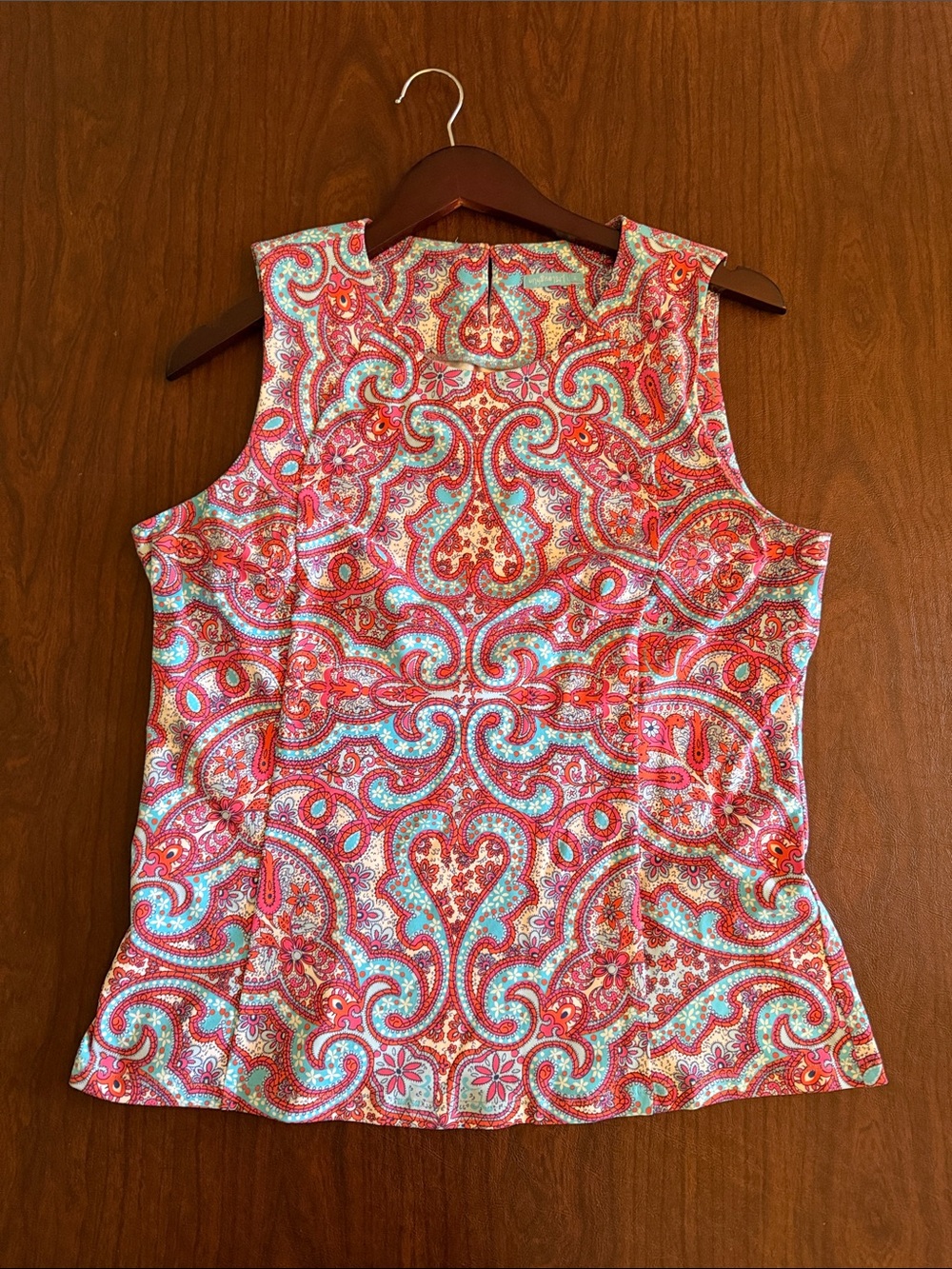 J. McLaughlin Sleeveless Paisley Shell top Coral + Turquoise Professional shirt